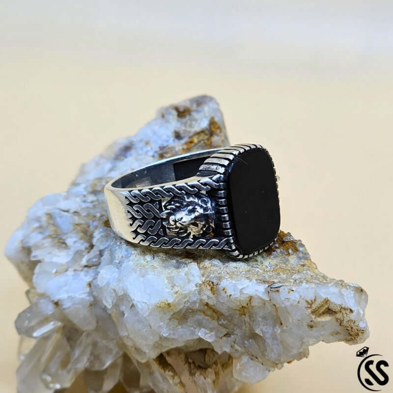 Vintage Turkish 925 Sterling Silver gents ring with bold design and lion motif, featuring authentic black stone.