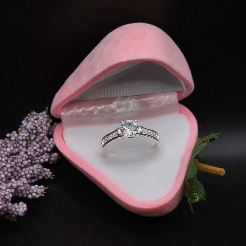Italian Sterling Silver Ladies Ring with 0.8 Carat Moissanite Diamond