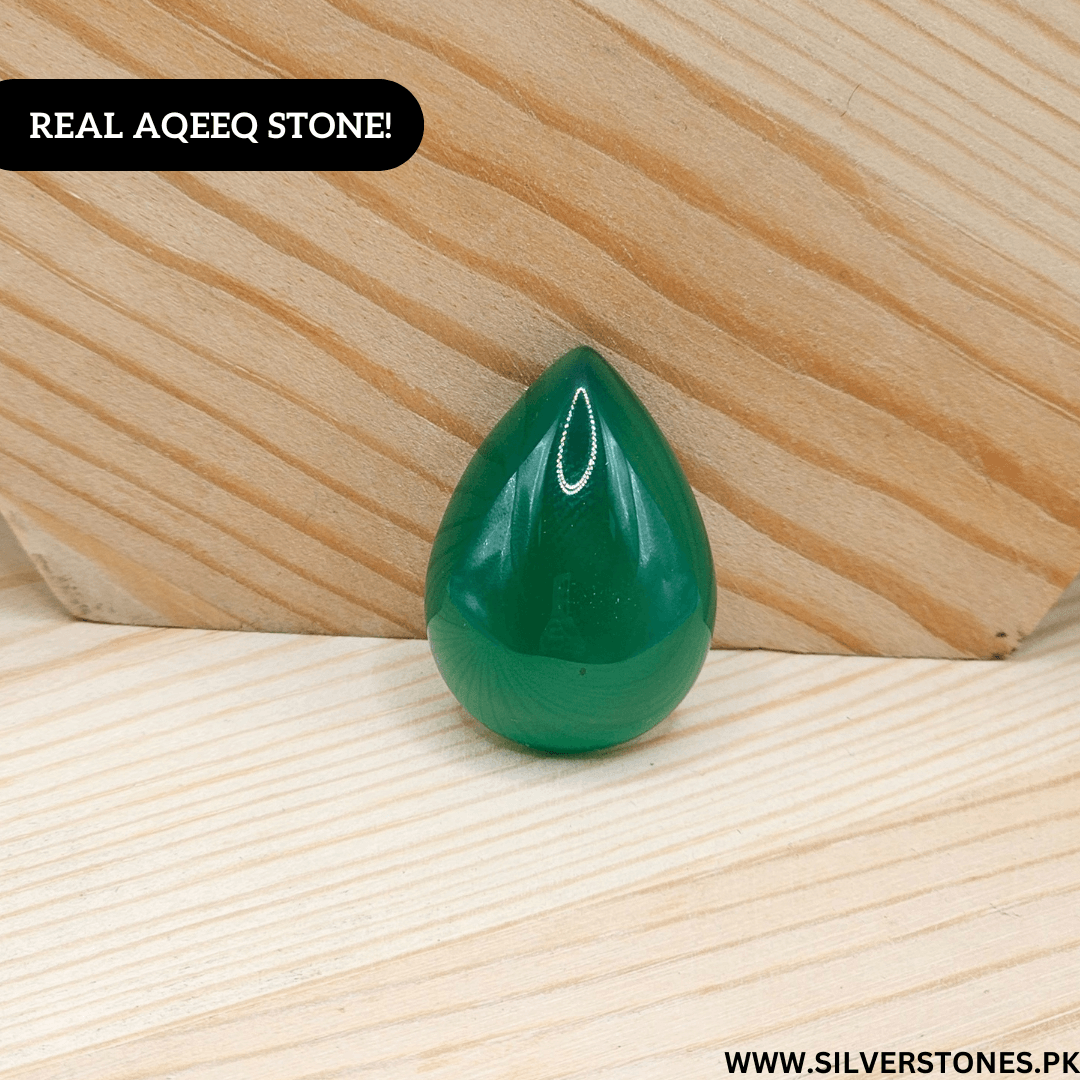 Real Yamni Aqeeq stone in green, showcasing its natural beauty and spiritual significance.