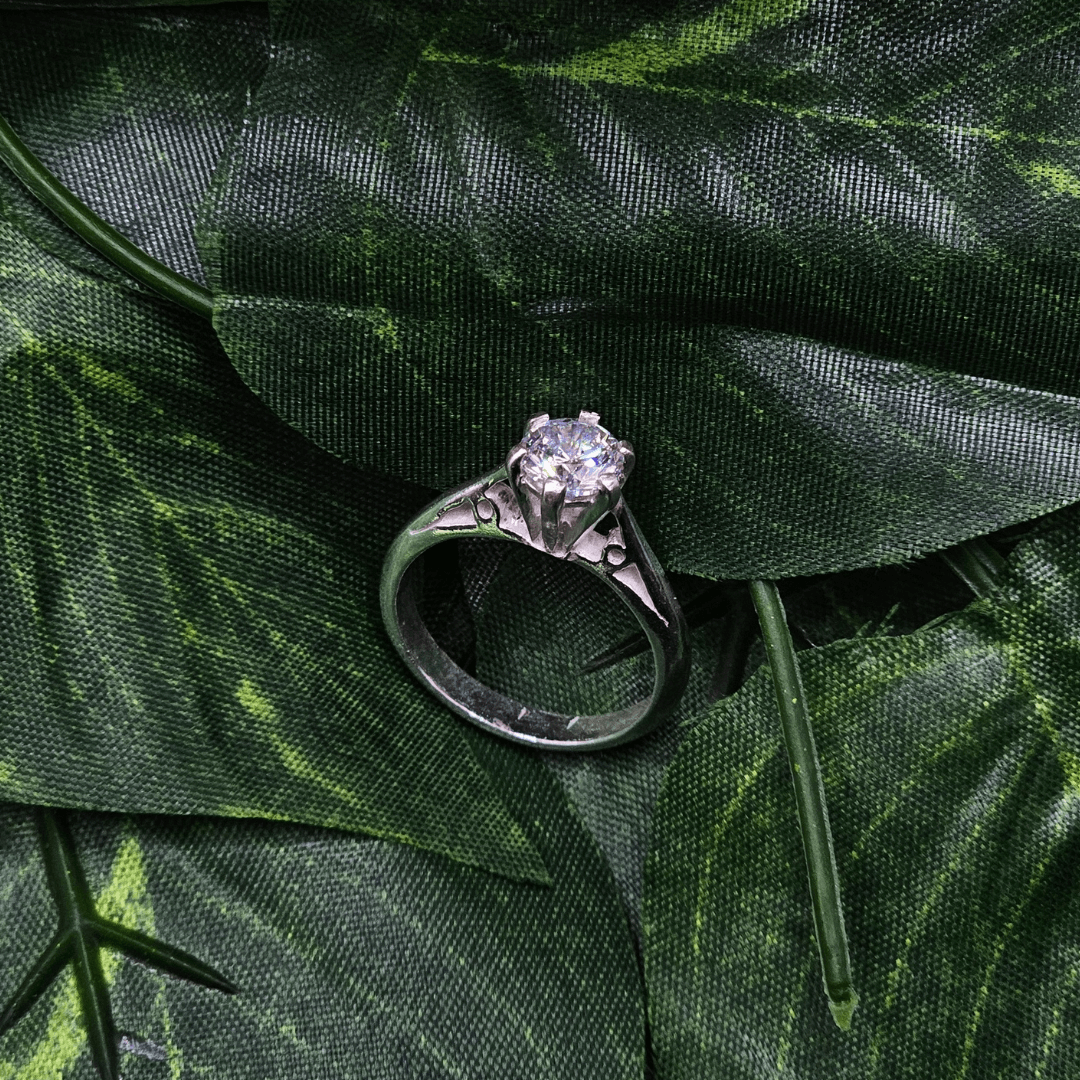 Ladies 1 Carat Moissanite Diamond Ring in Silver