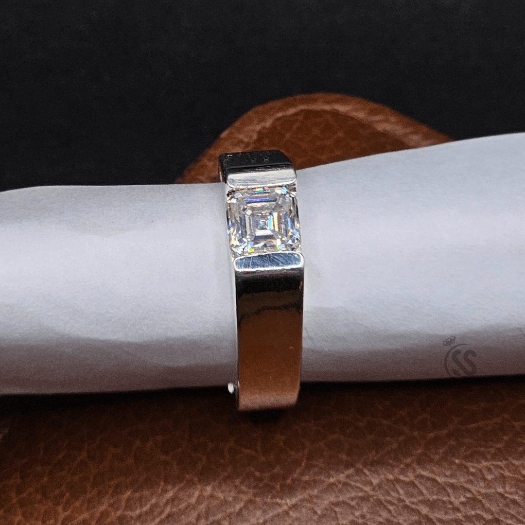 Moissanite Gents Silver Ring