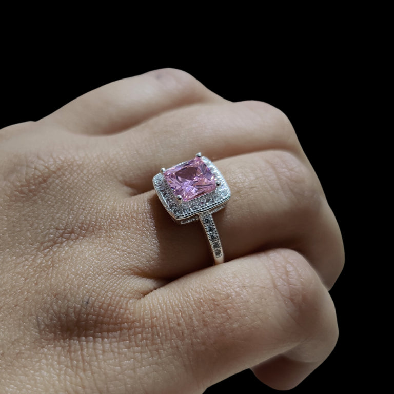 925 Italian Silver Ladies Ring - Stylish and Sophisticated Jewelry Accessory