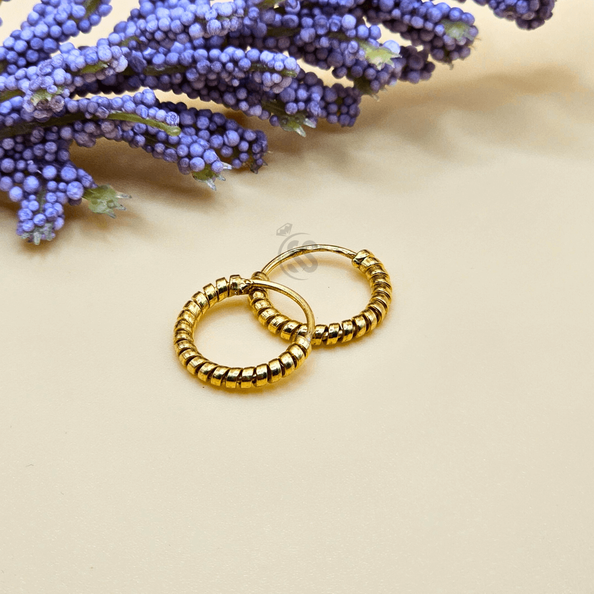 24 carat gold plated pure silver hoop earrings gold shine light reflection Silverstones Pakistan