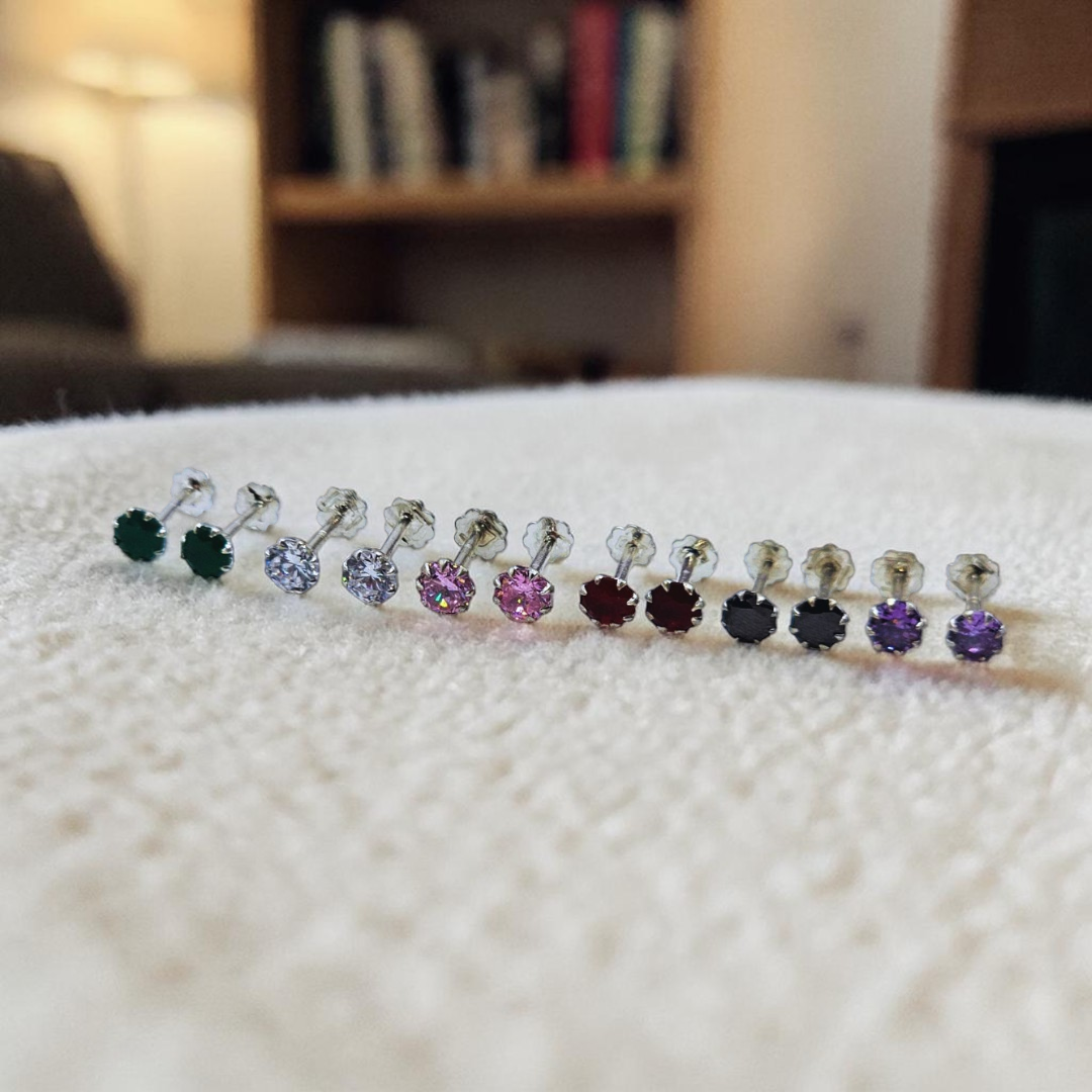 4 mm Silver Tops