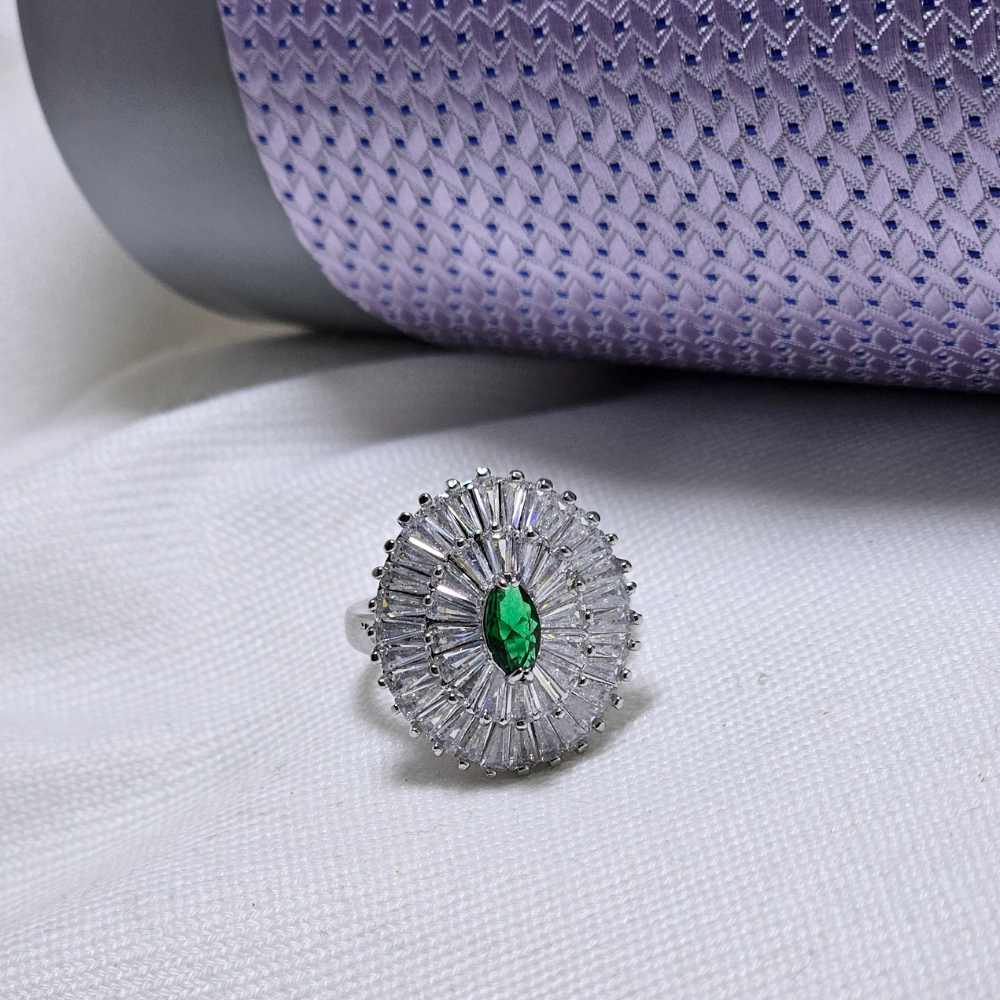 Designer Ladies Rings with Long-Lasting Shine
