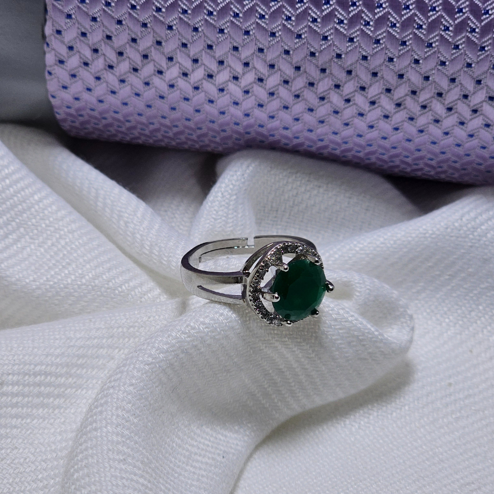 Designer Ladies Rings with Long-Lasting Shine