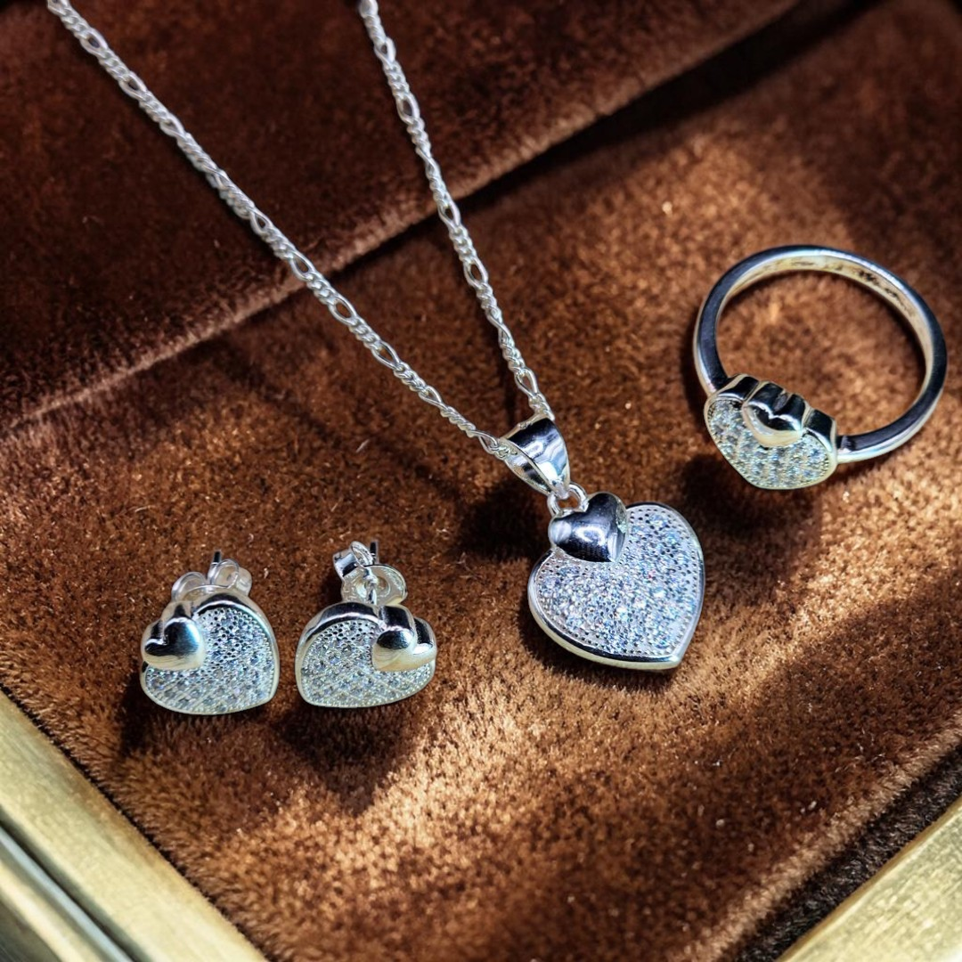 925 Italian silver heart zircon jewelry set women ring earrings pendant chain Silverstones.pk Pakistan
