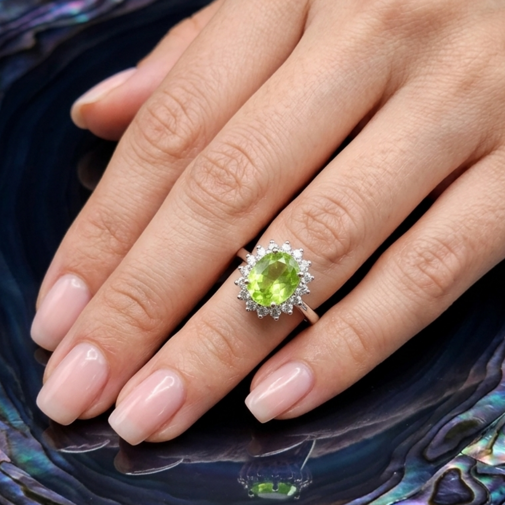 925 Italian Silver Ring with real  Peridot  Stone