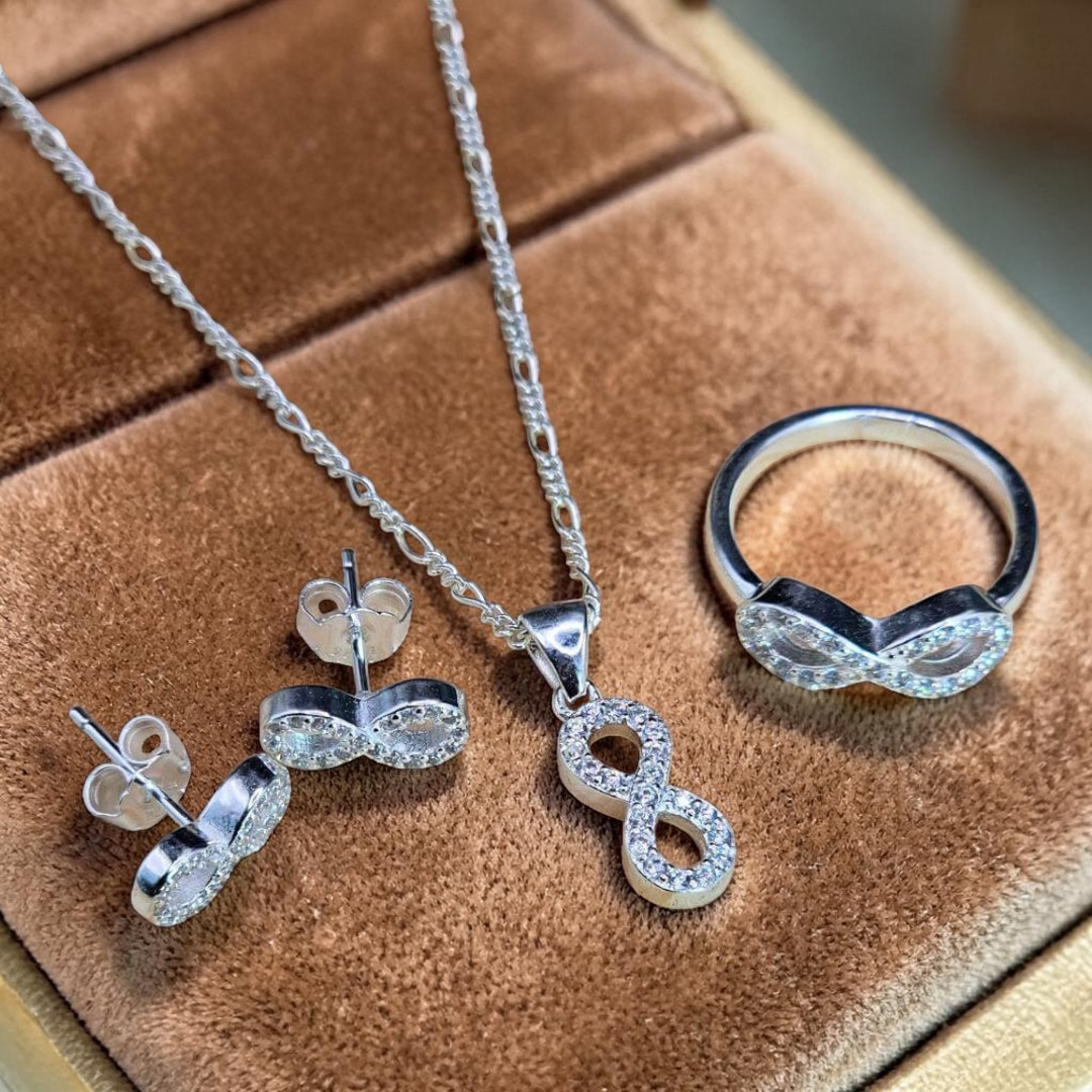 Italian Sophistication: 925 Silver Pendant Sets