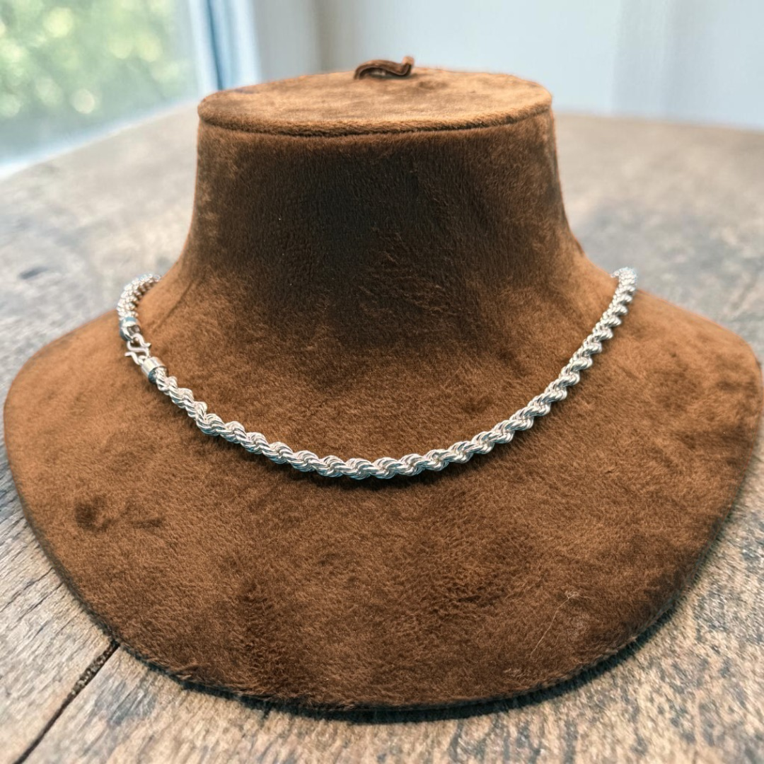 Close up 5mm silver rope style chain twisted link design chandi jewelry Pakistan

