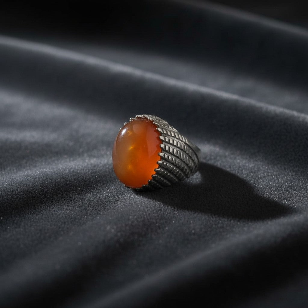 Elegant gents silver ring with natural brown Aqeeq stone