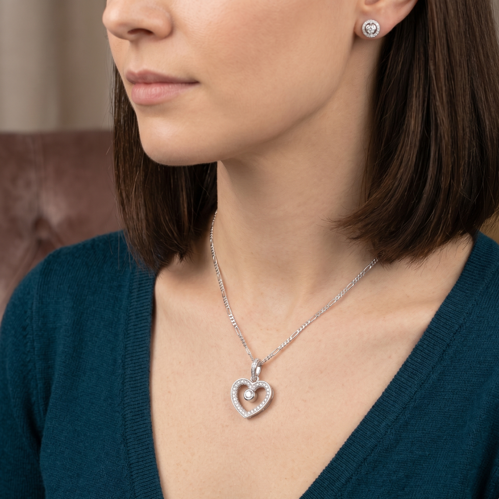 Heart shaped white zircon pendant close up 925 Italian sterling silver girls jewelry Pakistan
