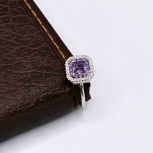 Zircon Sparkle: Italian 925 Silver Ring