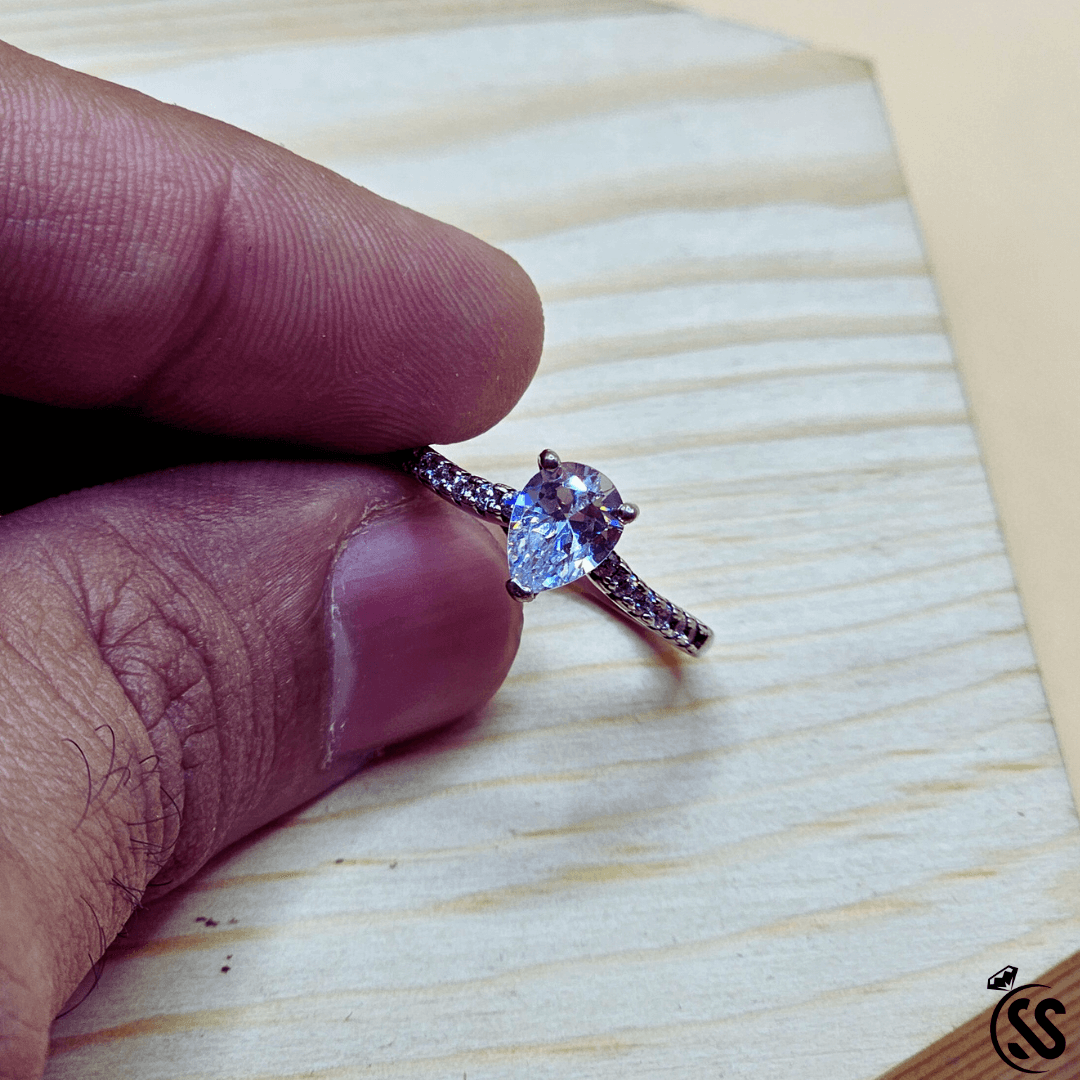 Italian Silver Glamour: Diamond Style