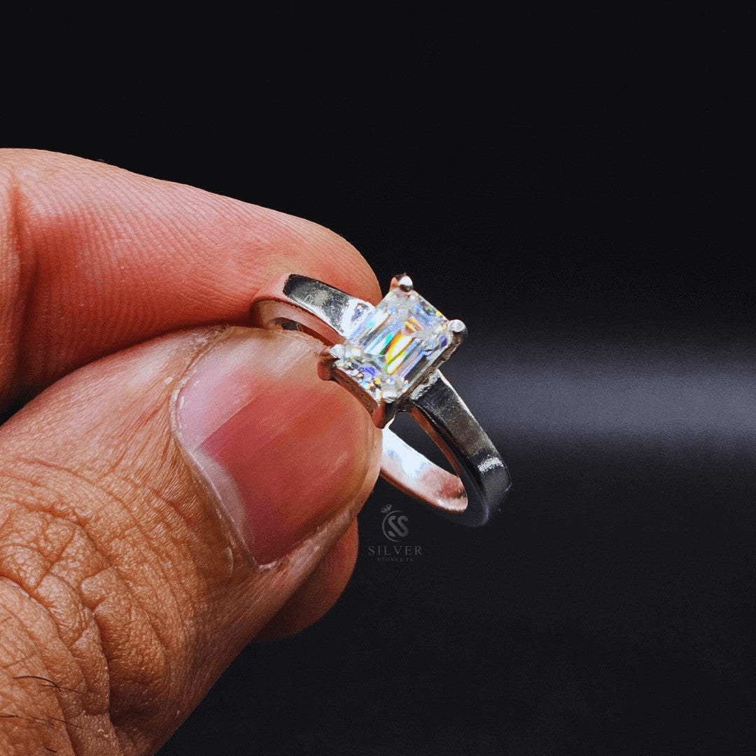 Ladies 1 Carat Moissanite Diamond Ring in Silver