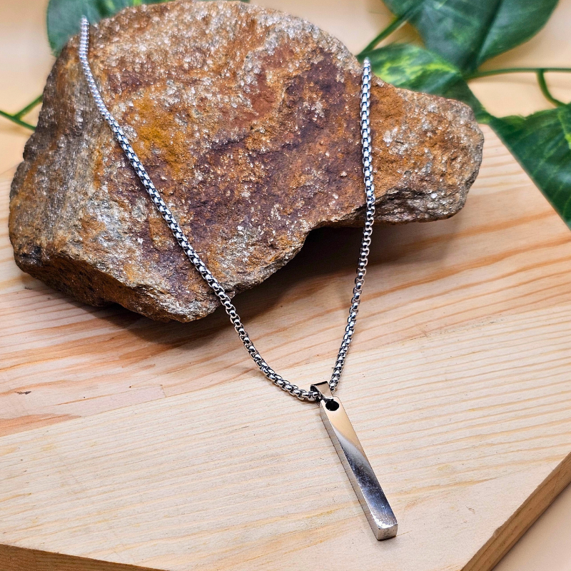 Stainless Steel Gents Pendant with Chain – Stylish & Durable
