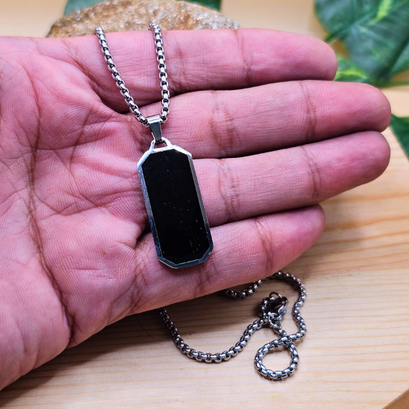 Stainless Steel Gents Pendant with Chain – Stylish & Durable