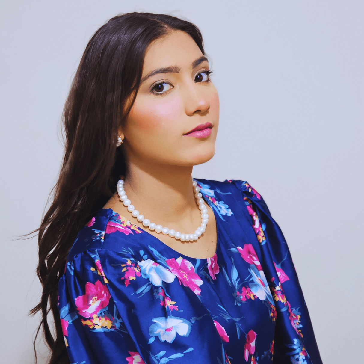 Timeless Elegance: Real Pearl Stone Necklace for Ladies
