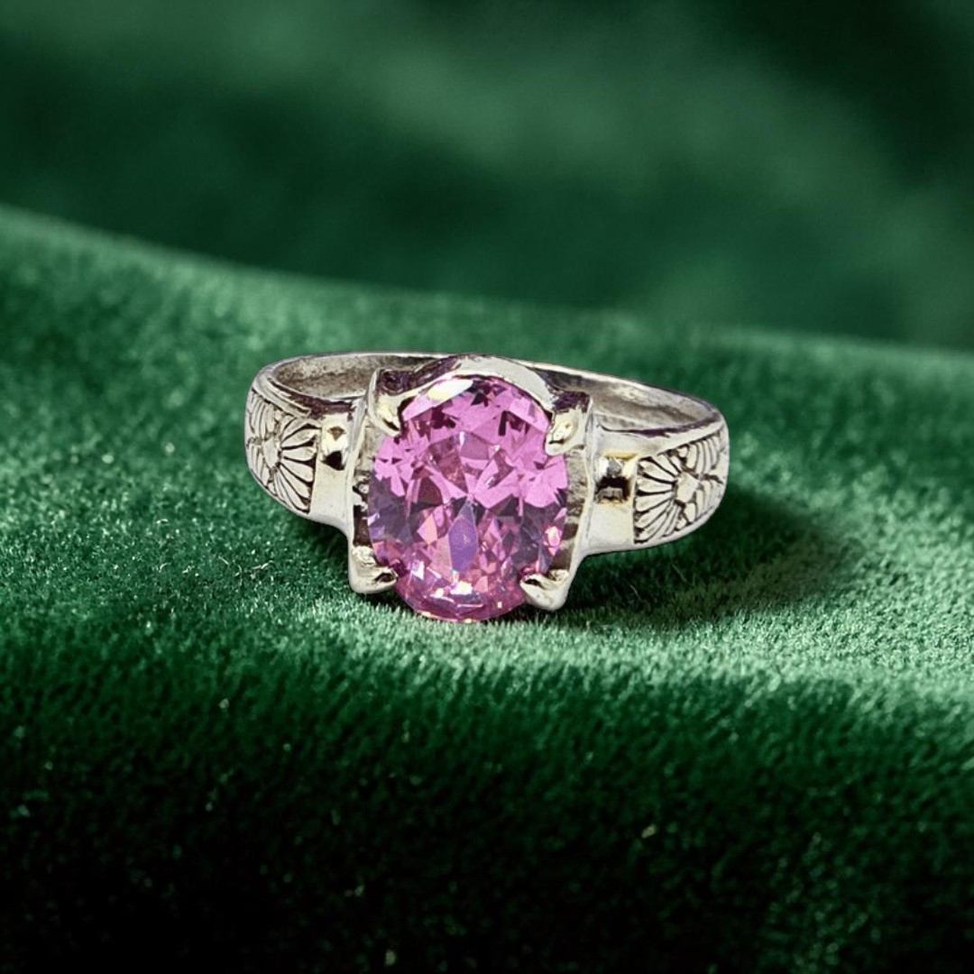 Zircon Silver Ladies Ring in Antique Style
