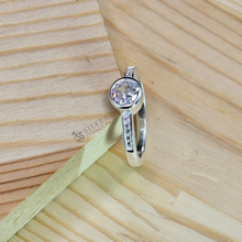 Zircon Magic: Italian Silver Ring