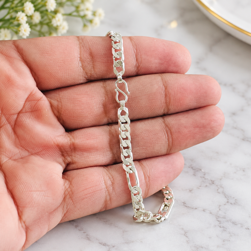 S925 sterling silver Figaro bracelet for men with 10–12 gram weight and S-lock
