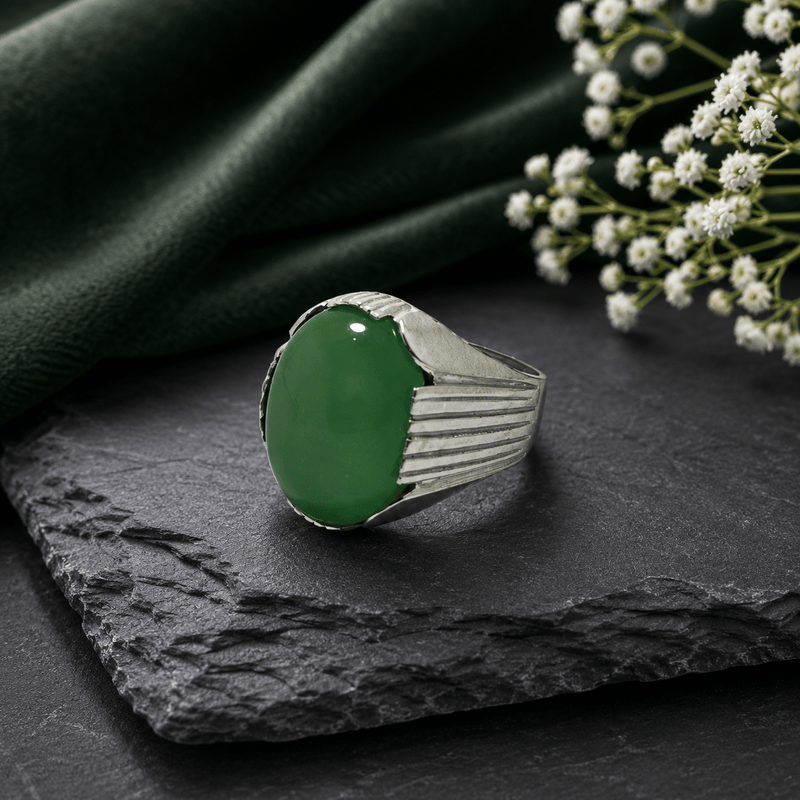 Stylish gents silver ring with green Aqeeq stone