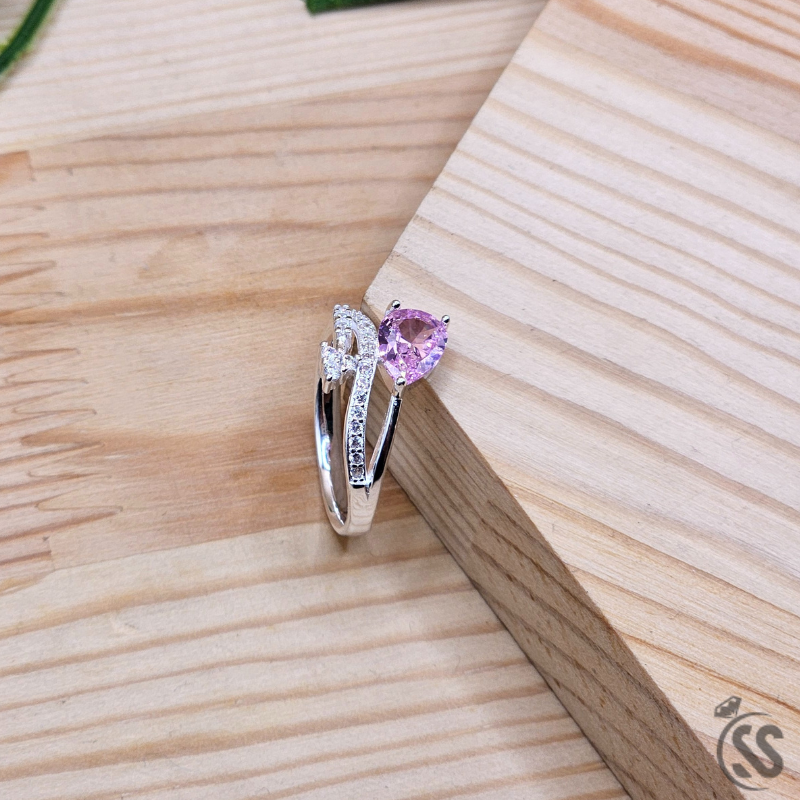 925 Italian Silver Ladies Ring with Zircons