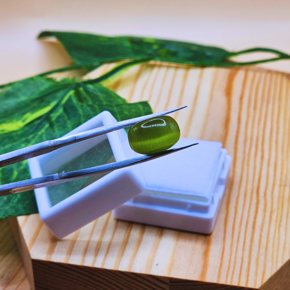 6.90 Carat Real Cat Eye Stone – Green Shade | Premium Quality