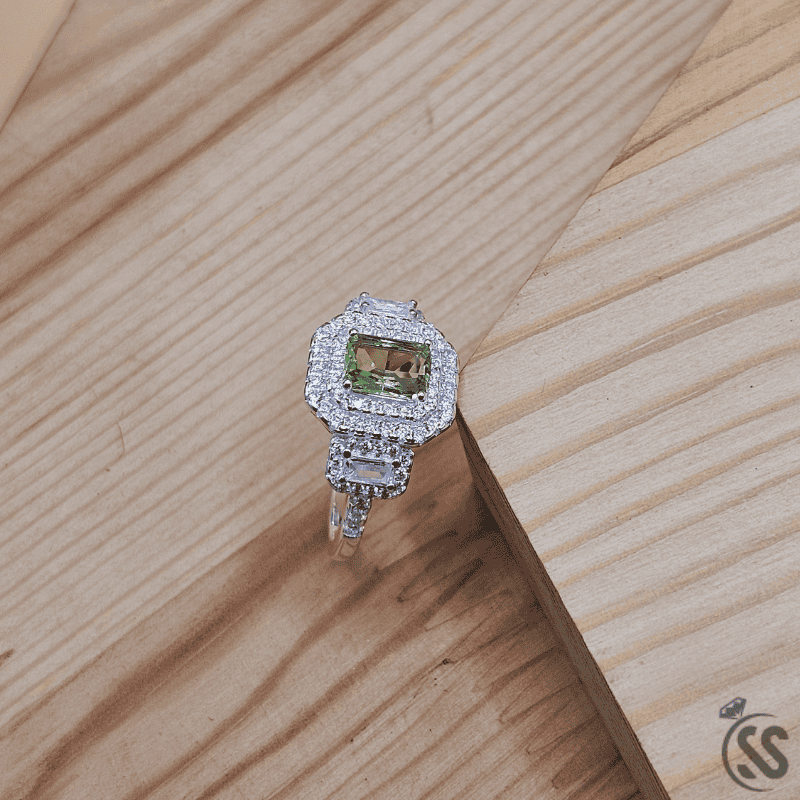 Italian 925 Silver Ladies Ring with Elegant Design