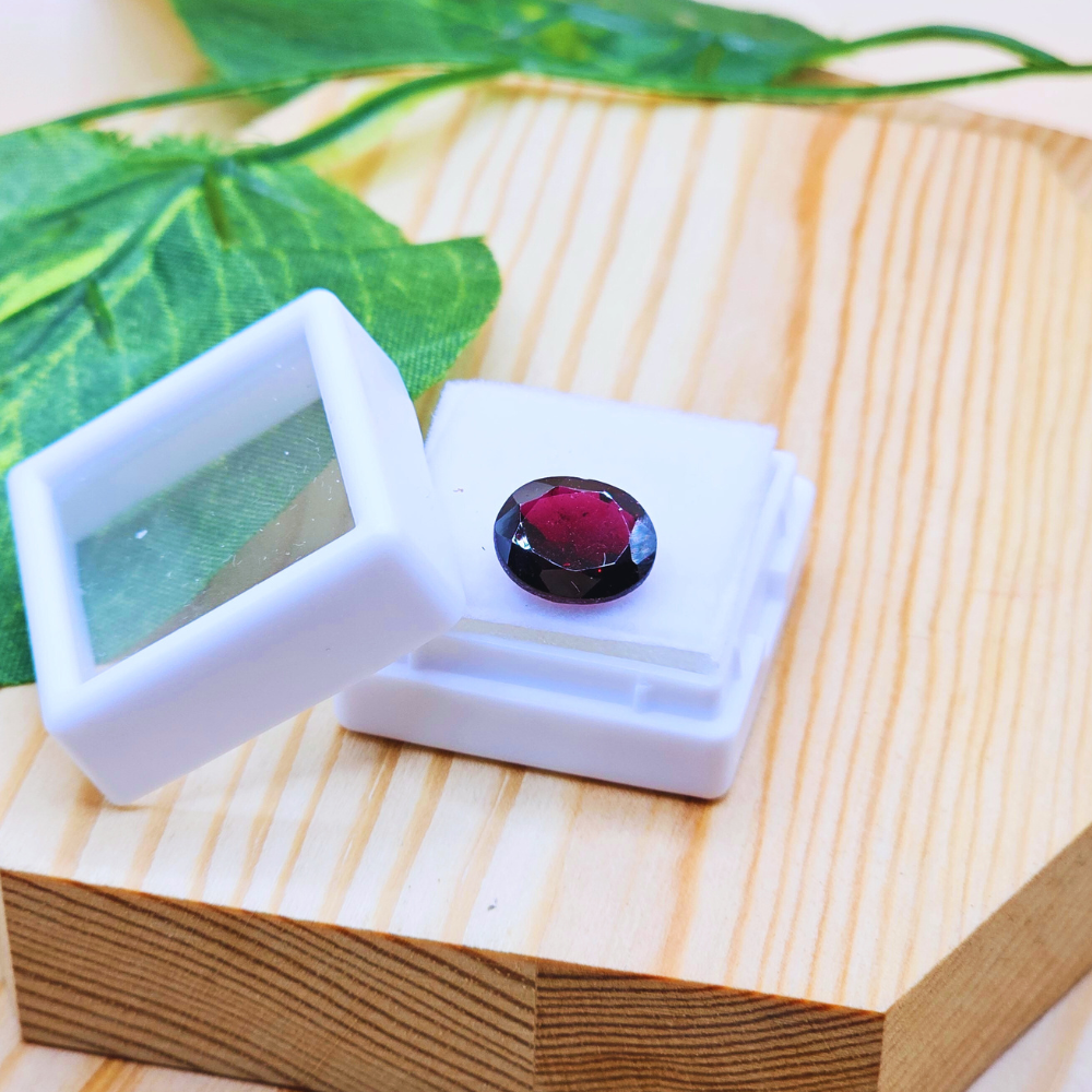 4.35 Carat Real Garnet Stone – Natural Deep Red Gemstone