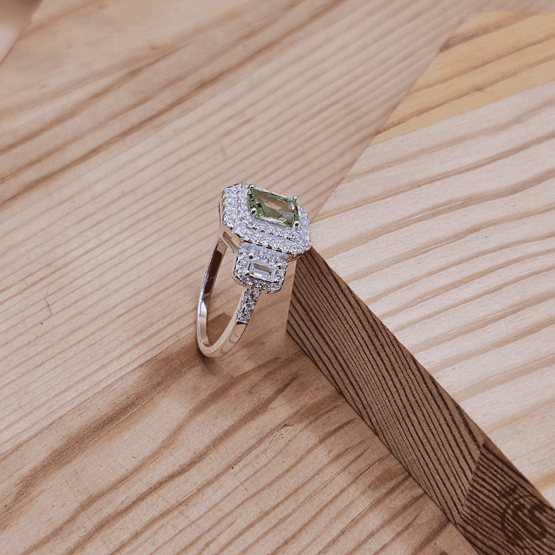 Italian 925 Silver Ladies Ring with Elegant Design