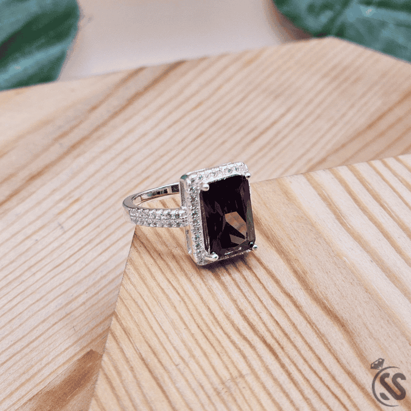 925 Italian Silver Ladies Ring with Zircon Stones