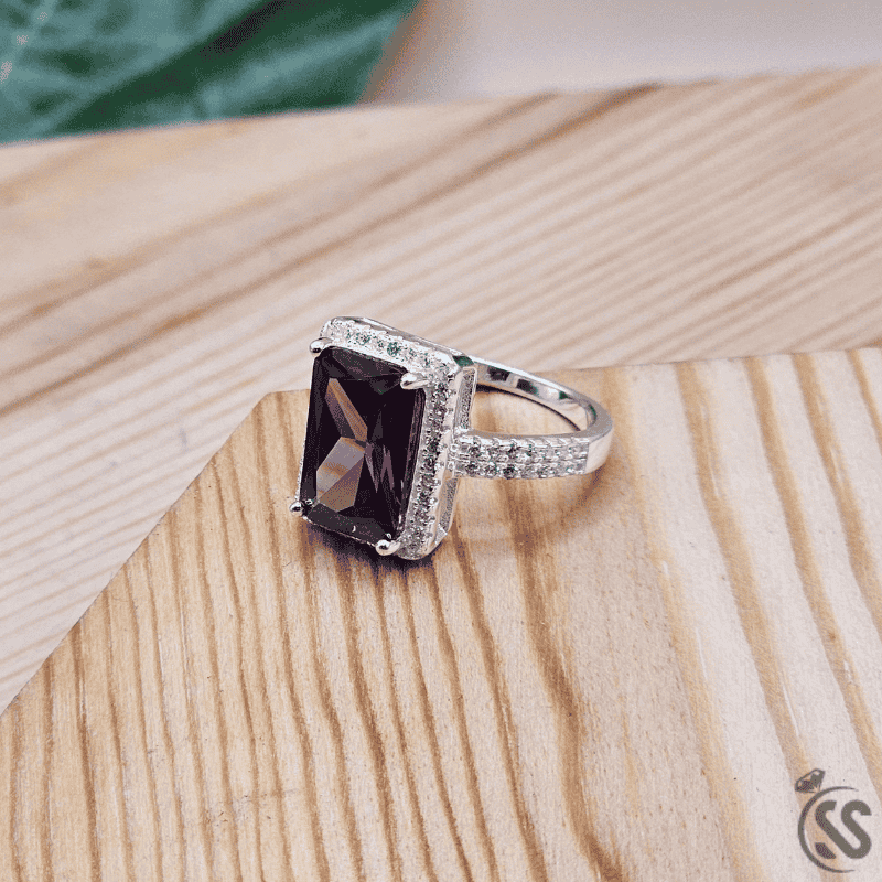 925 Italian Silver Ladies Ring with Zircon Stones