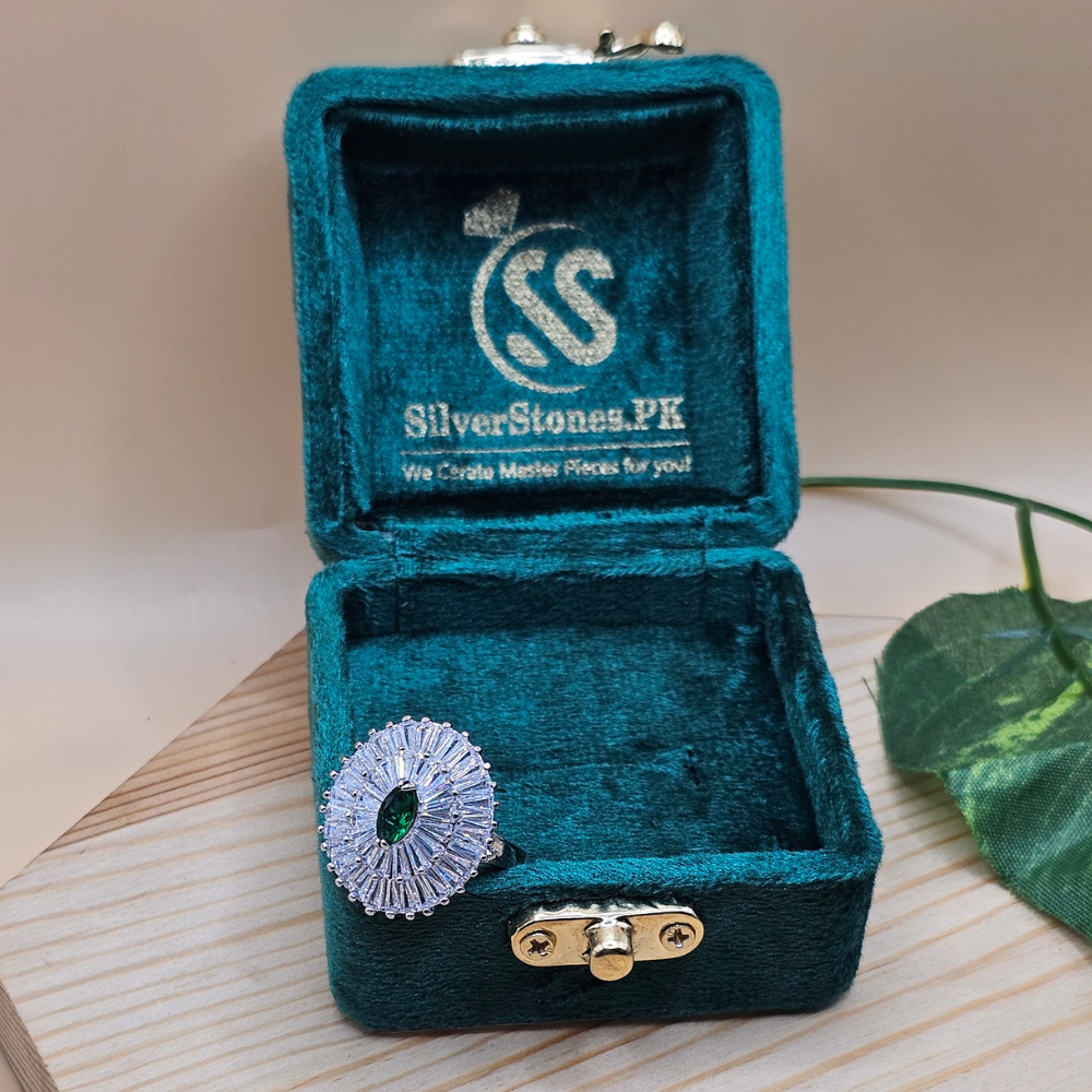 Designer Ladies Rings with Long-Lasting Shine
