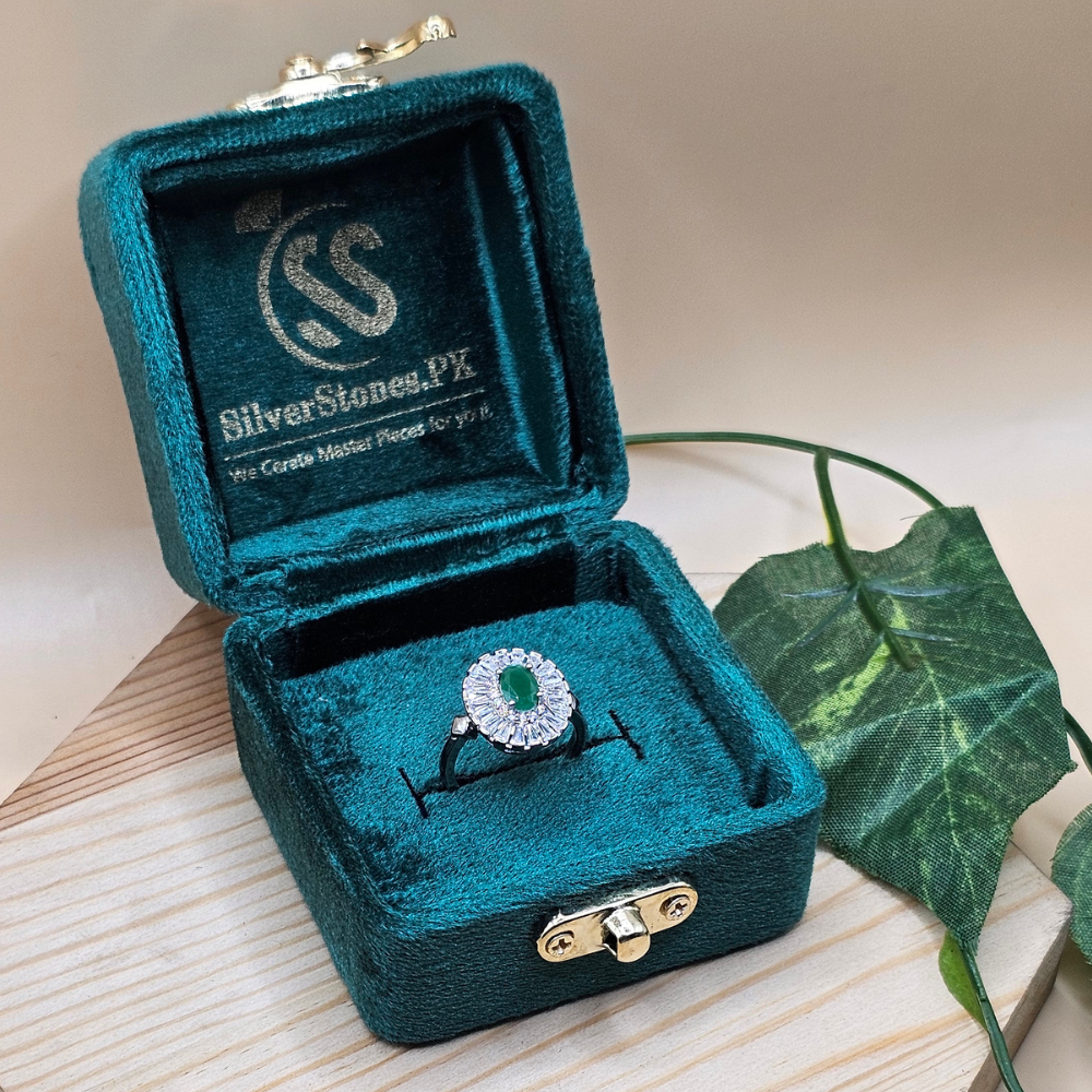 Designer Ladies Rings with Long-Lasting Shine