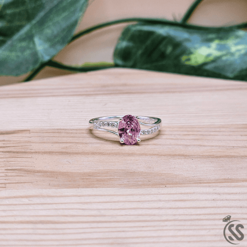 925 Italian Silver Ladies Ring with Zircons