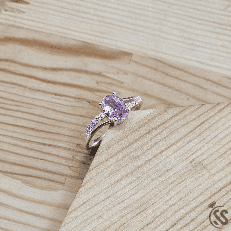 925 Italian Silver Ladies Ring with Zircons