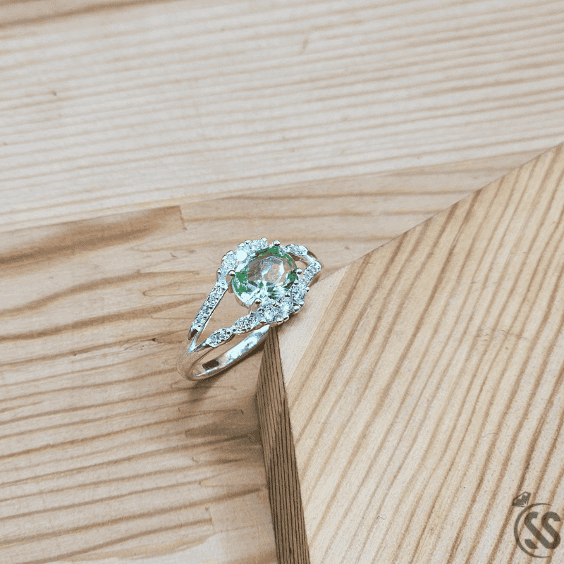 925 Italian Silver Ladies Ring with Zircons