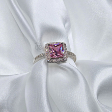Zircon Sparkle: Italian 925 Silver Ring