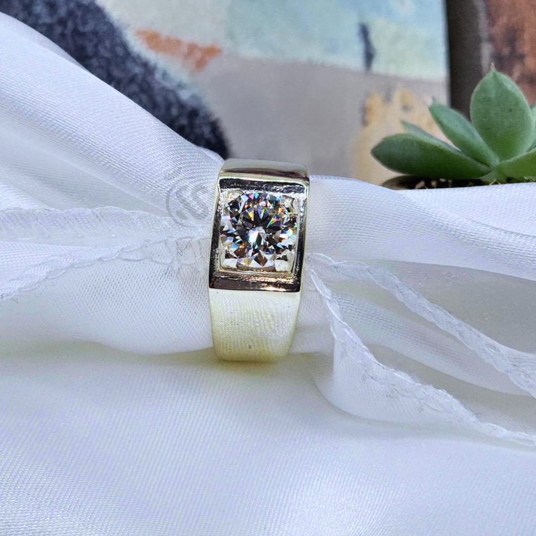 Moissanite Gents Silver Ring