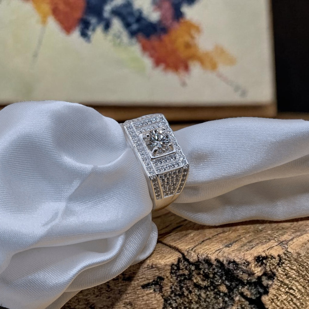 1 Carat Moissanite diamond Silver Italian Ring
