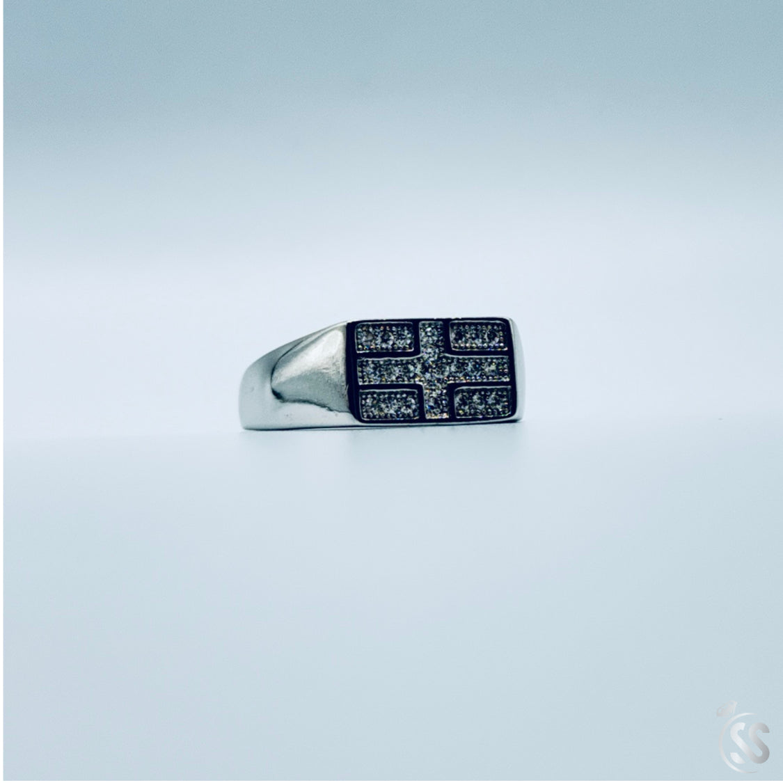 925 Sterling Silver Italian Gent’s Ring - SilverStones.Pk