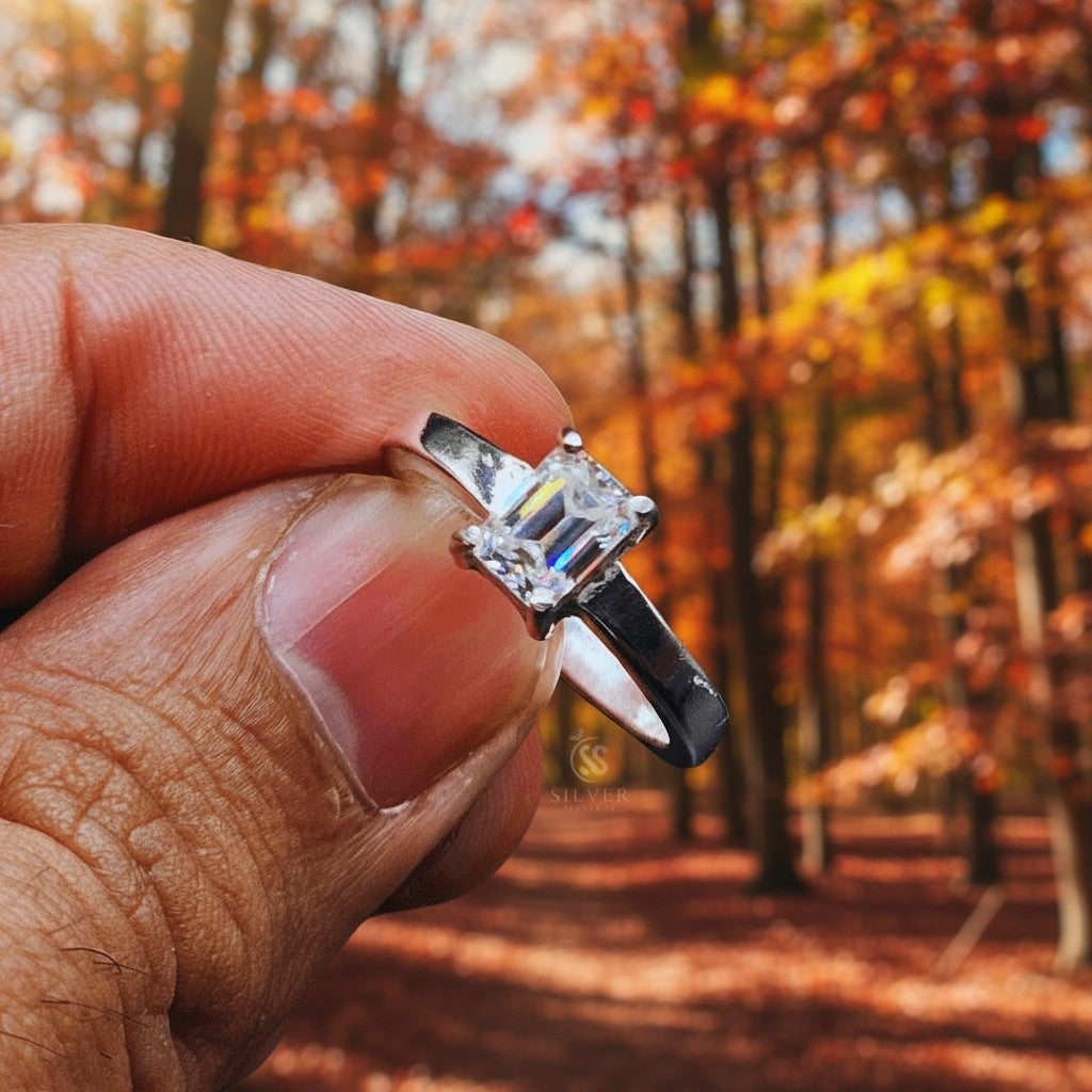 SilverStones.Pk ladies' 1 carat emerald-cut moissanite diamond ring in sterling silver.