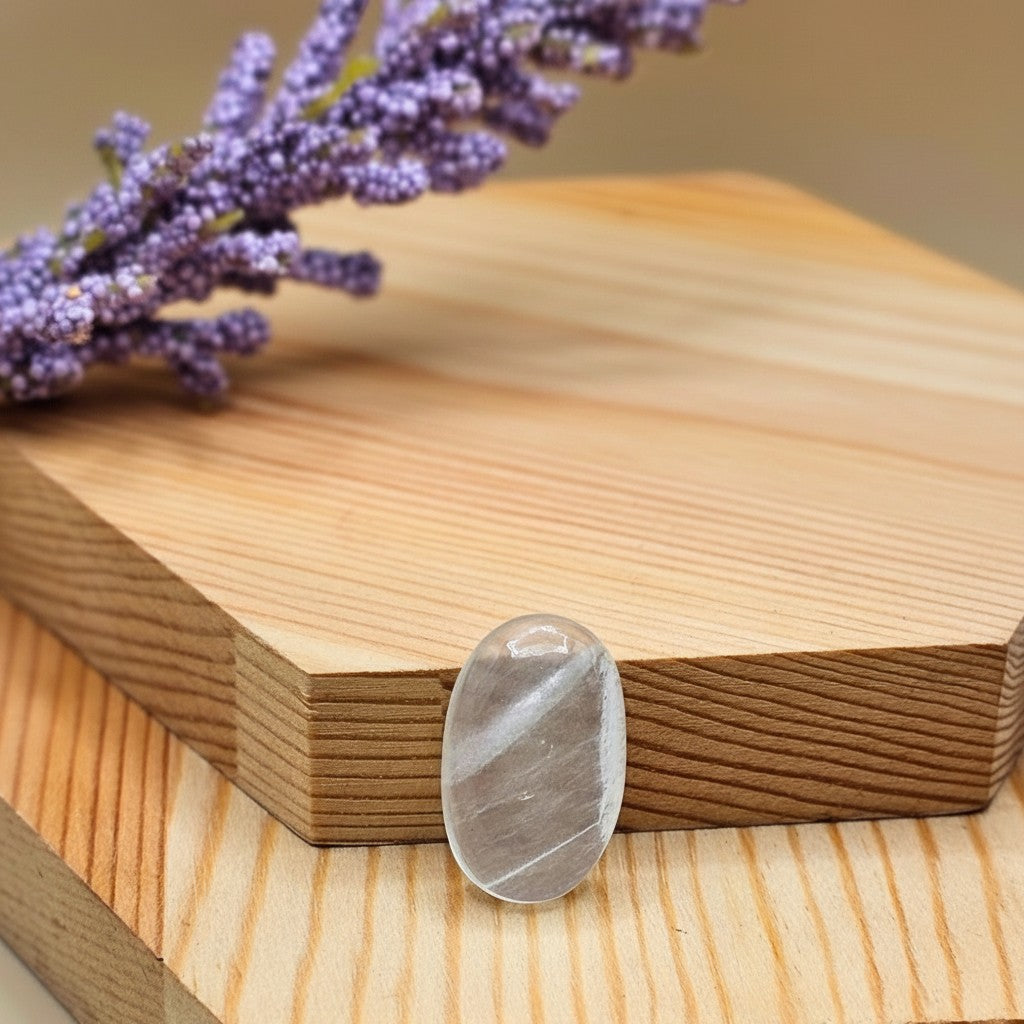 SilverStones.Pk oval Dur-e-Najaf gemstone, clear quartz with white inclusions, 21 carats, suitable for jewelry.