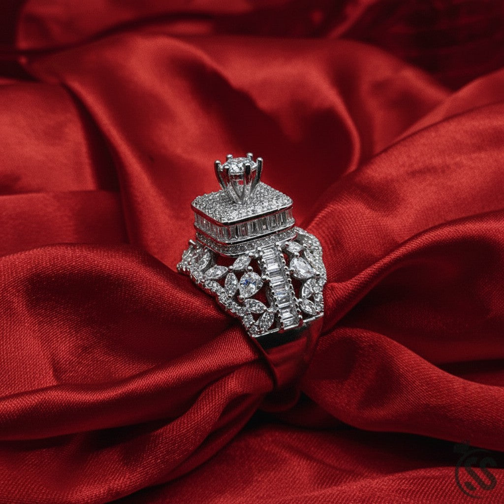 SilverStones.Pk Italian 925 sterling silver antique style ring with rhodium plating and intricate detailing.