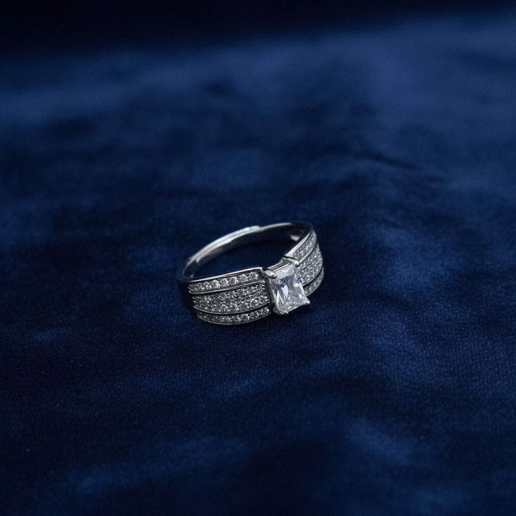 SilverStones.Pk Italian 925 Sterling Silver adjustable ring with white zircons and rhodium plating.