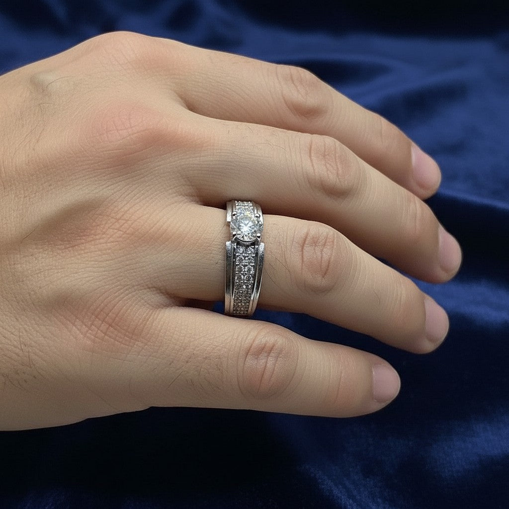 SilverStones.Pk Italian 925 Sterling Silver adjustable ring with white zircons and rhodium plating.