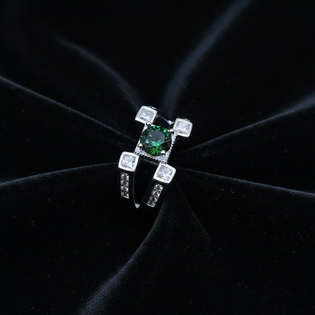 SilverStones.Pk Italian 925 sterling silver men's ring with dark green central stone and clear accent stones.