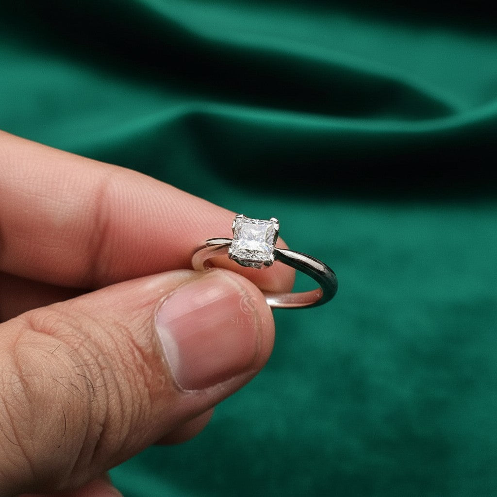 SilverStones.Pk ladies' 1 carat princess-cut moissanite diamond ring in polished silver.